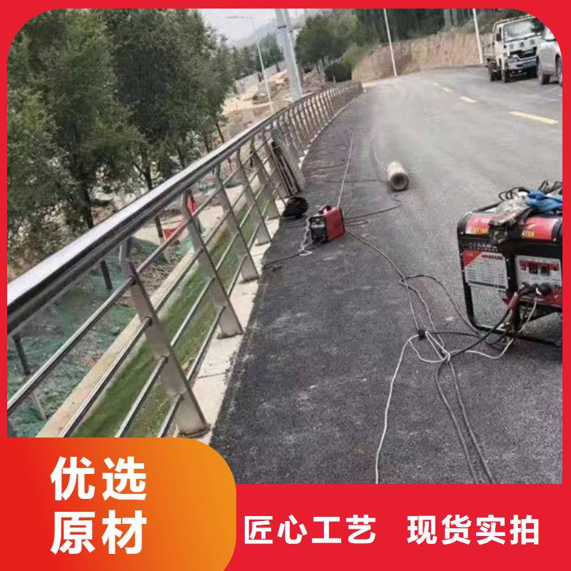 不锈钢护栏,不锈钢河道护栏用心做好每一件产品