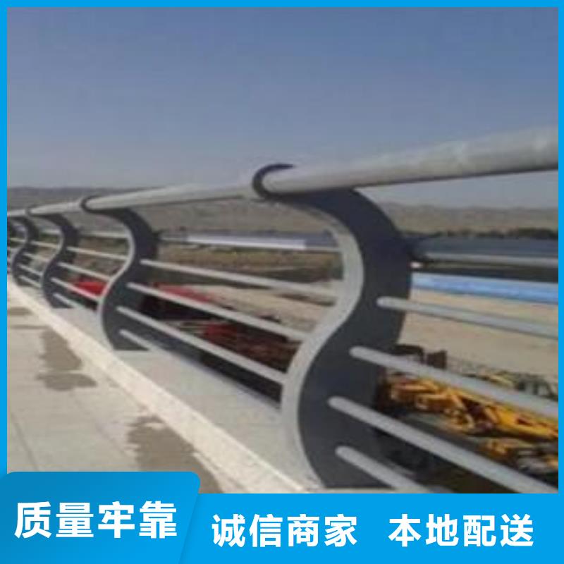 灯光护栏灯光防撞护栏省心又省钱