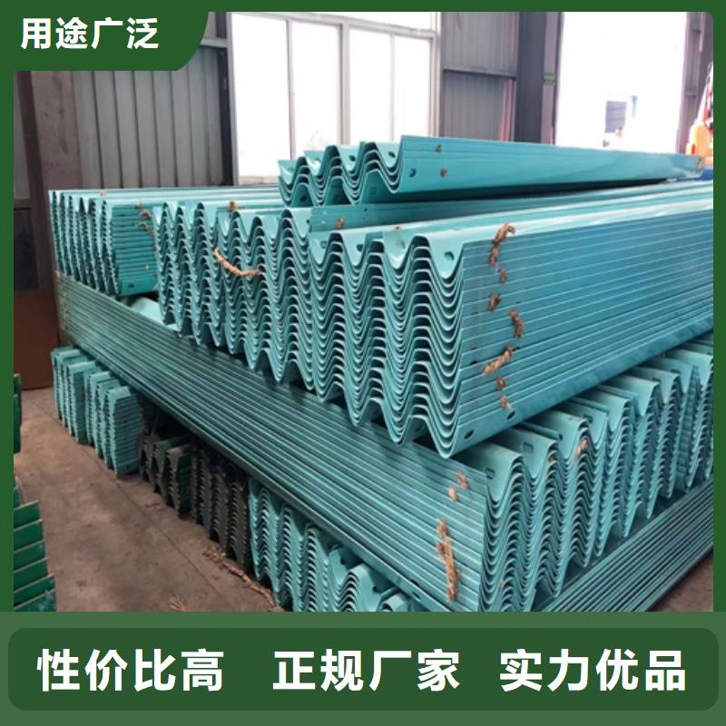 精选波形护栏板厂家