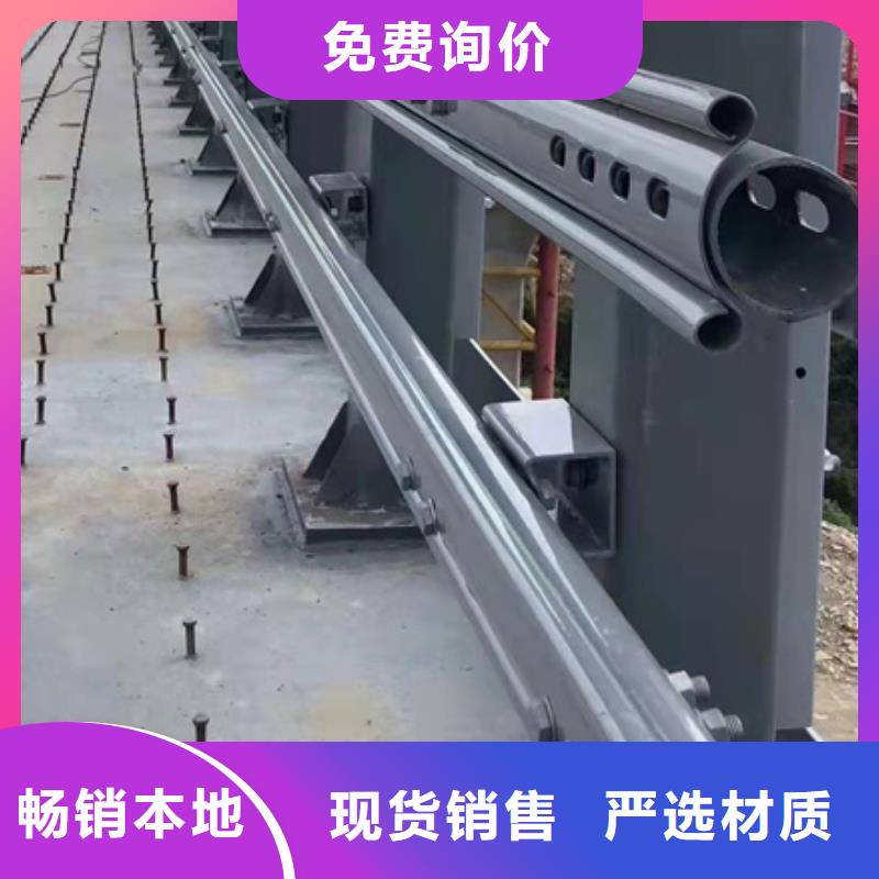 防撞护栏镀锌波形护栏大厂家实力看得见