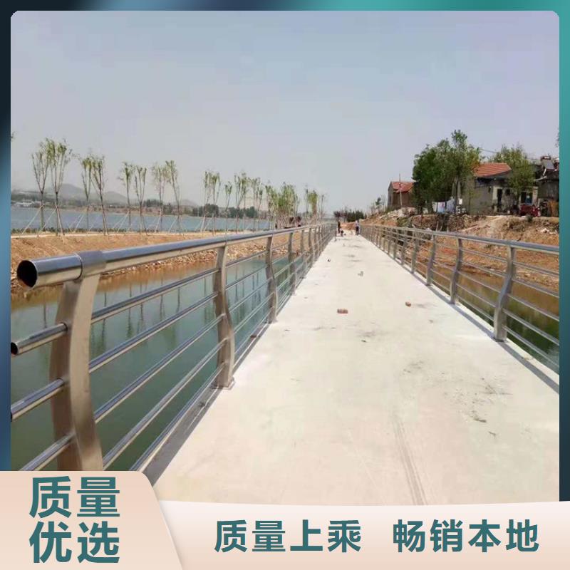 罗田县人隔离护栏防撞护栏厂家护栏桥梁护栏,实体厂家,质量过硬,专业设计,售后一条龙服务