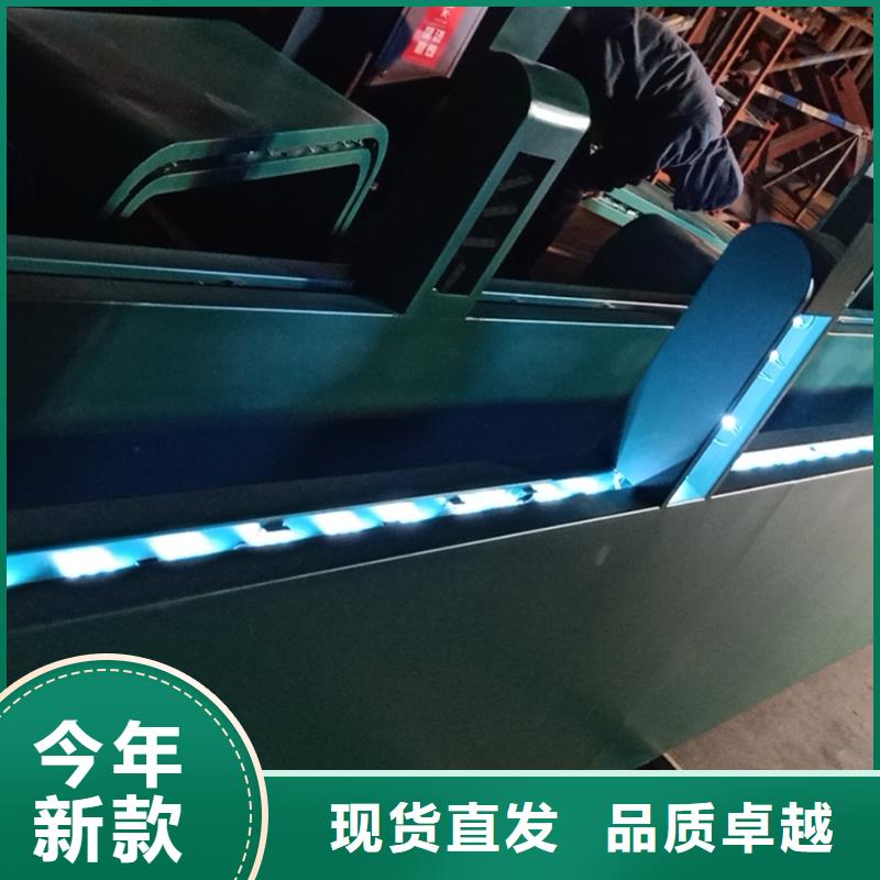 城镇公交候车亭来厂考察