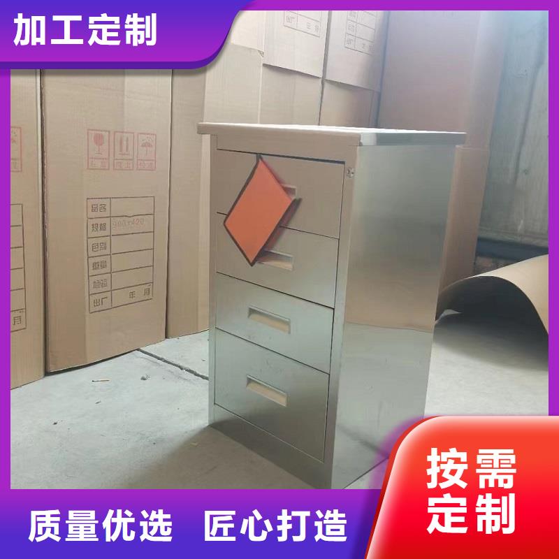 不锈钢更衣柜培训桌满足客户所需