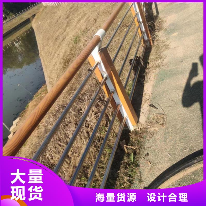 免费拿样防撞钢板护栏