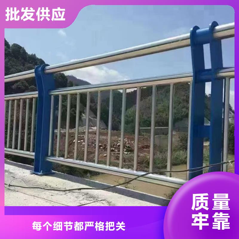 中心不锈钢玻璃立柱栏杆