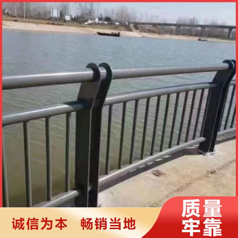 中心不锈钢玻璃立柱栏杆