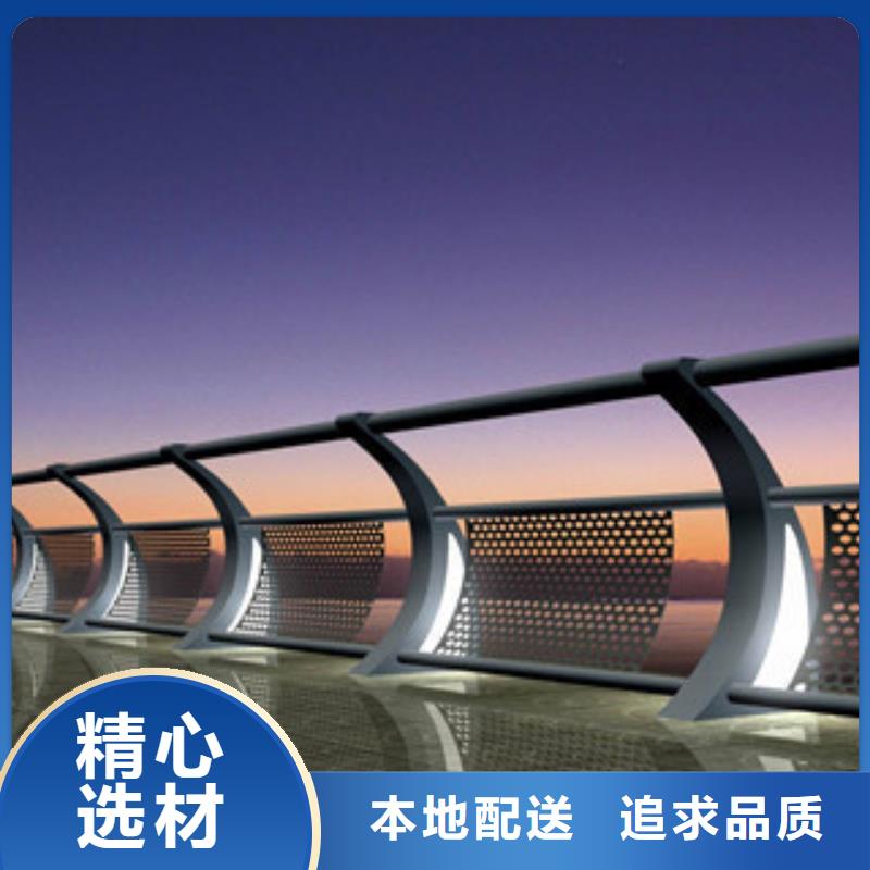 隔离墩护栏厂家防撞钢板立柱栏杆厂家价格
