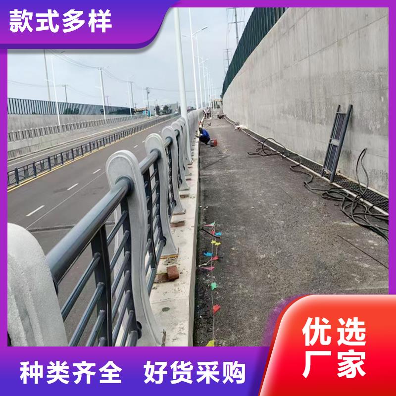 Q355B桥梁河道护栏厂家实拍展现桥梁栏杆