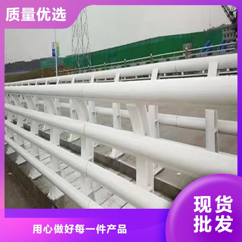 科阳铝合金景观护栏现场安装实拍展现铝合金桥梁护栏
