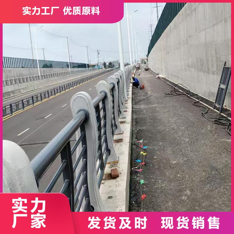 科阳铝合金景观护栏现场安装实拍展现铝合金桥梁护栏